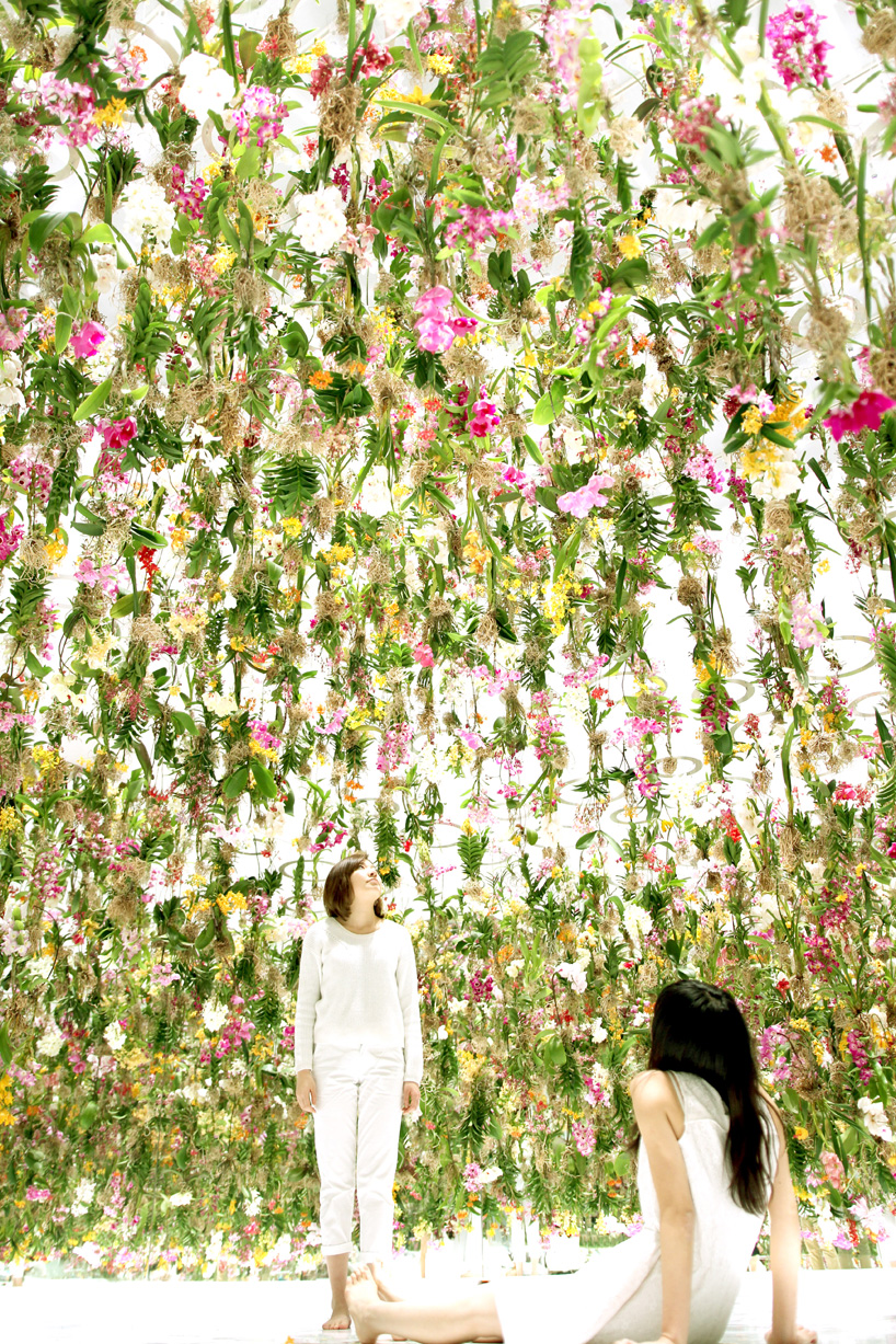 Floating Flower Garden, или интерактивный цветник от TeamLab