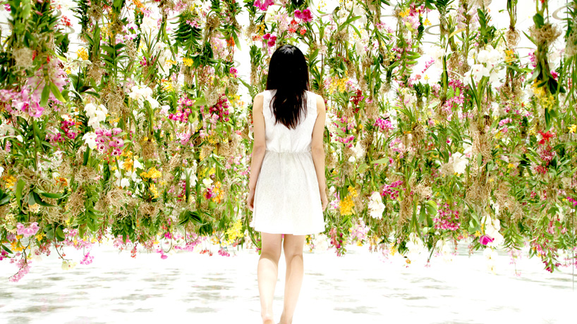 Floating Flower Garden, или интерактивный цветник от TeamLab